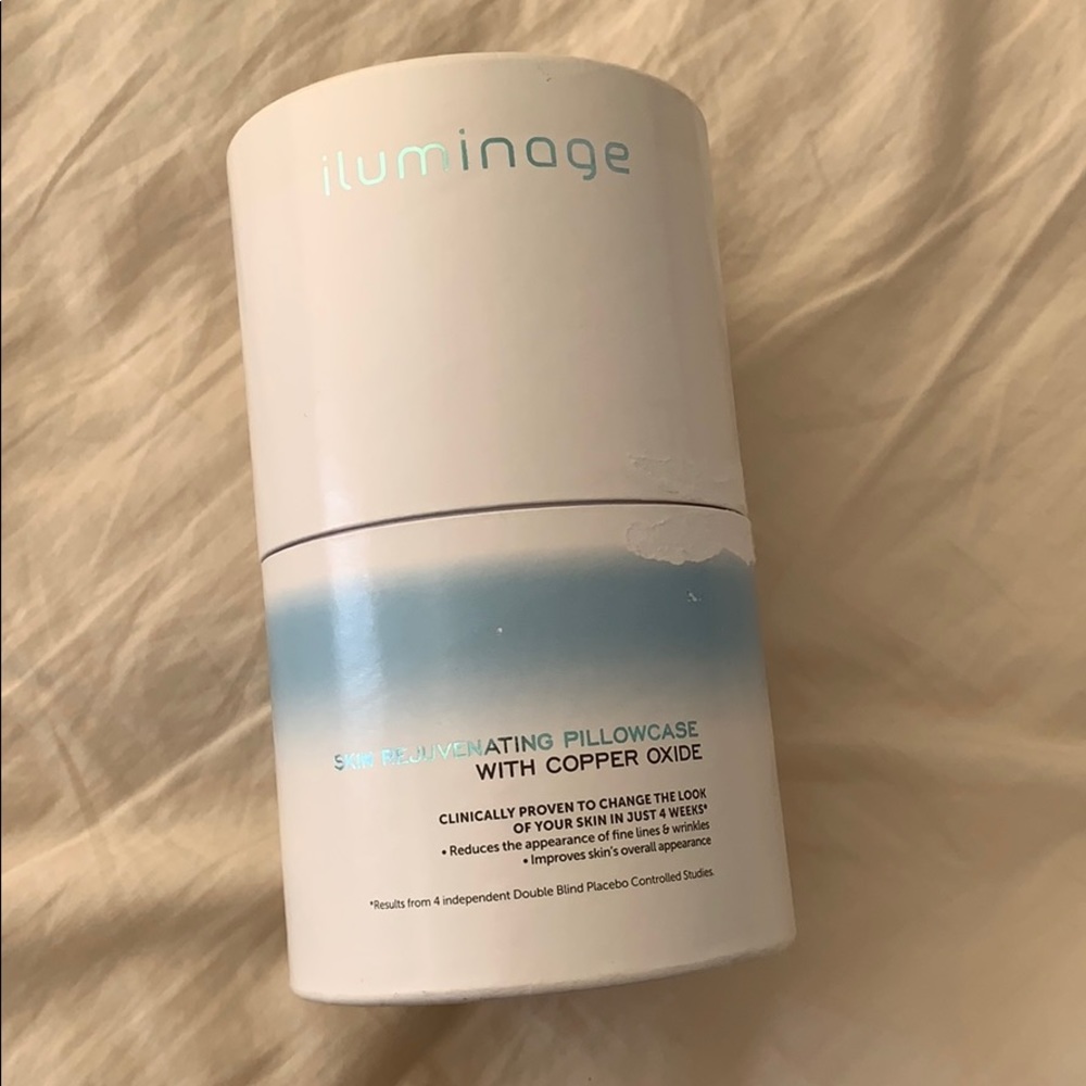 ILUMINAGE SKIN REJUVENATING PILLOWCASE WITH COPPER